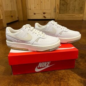 Nike Gamma Force 
Color: White/Phantom-Light Bone
Brand New